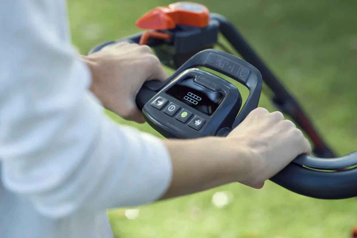 Batteridriven gräsklippare HUSQVARNA LC 353iVX utan batteri och laddare