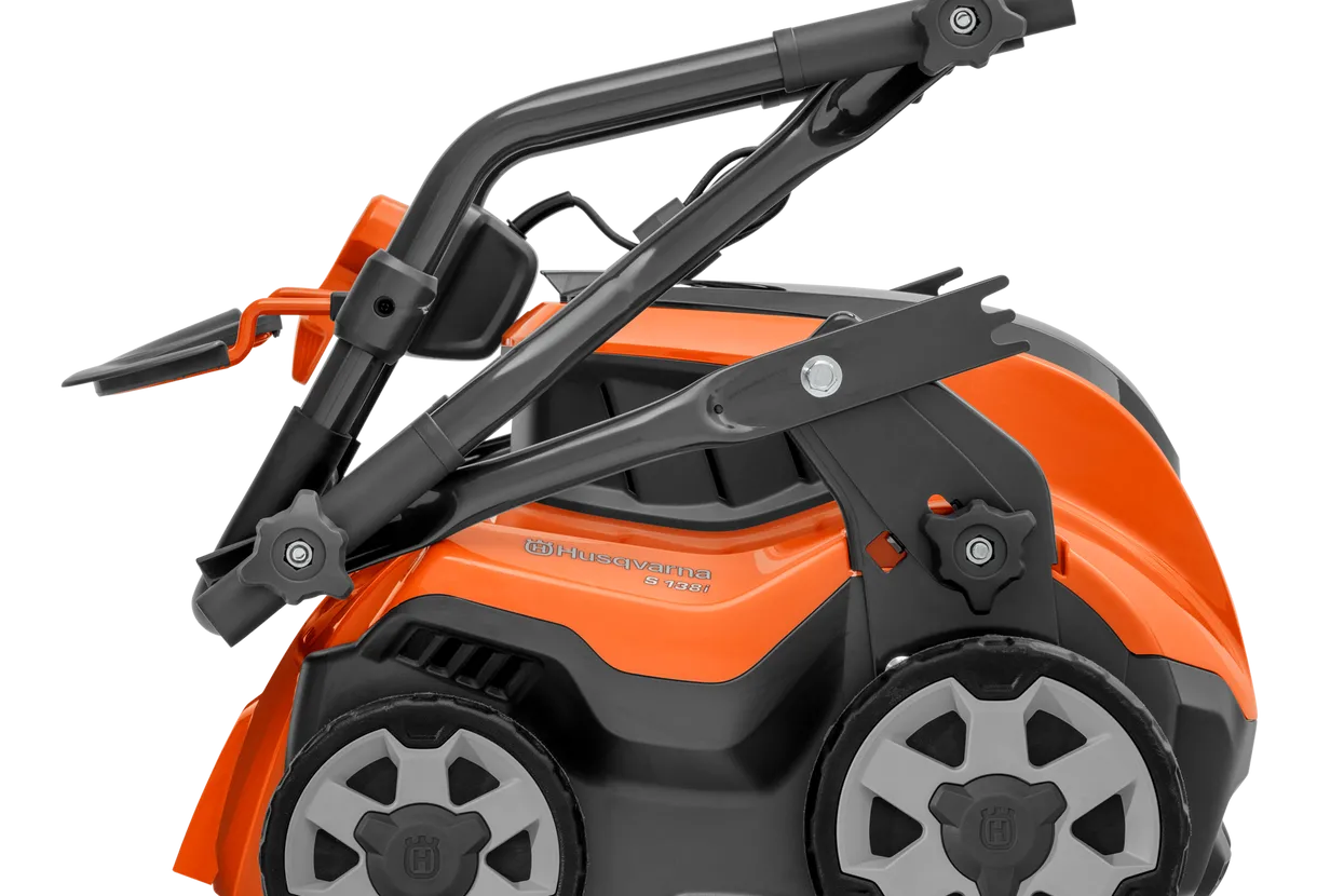 Husqvarna S138i Batteridriven Vertikalskärare Inkl. batteri och laddare