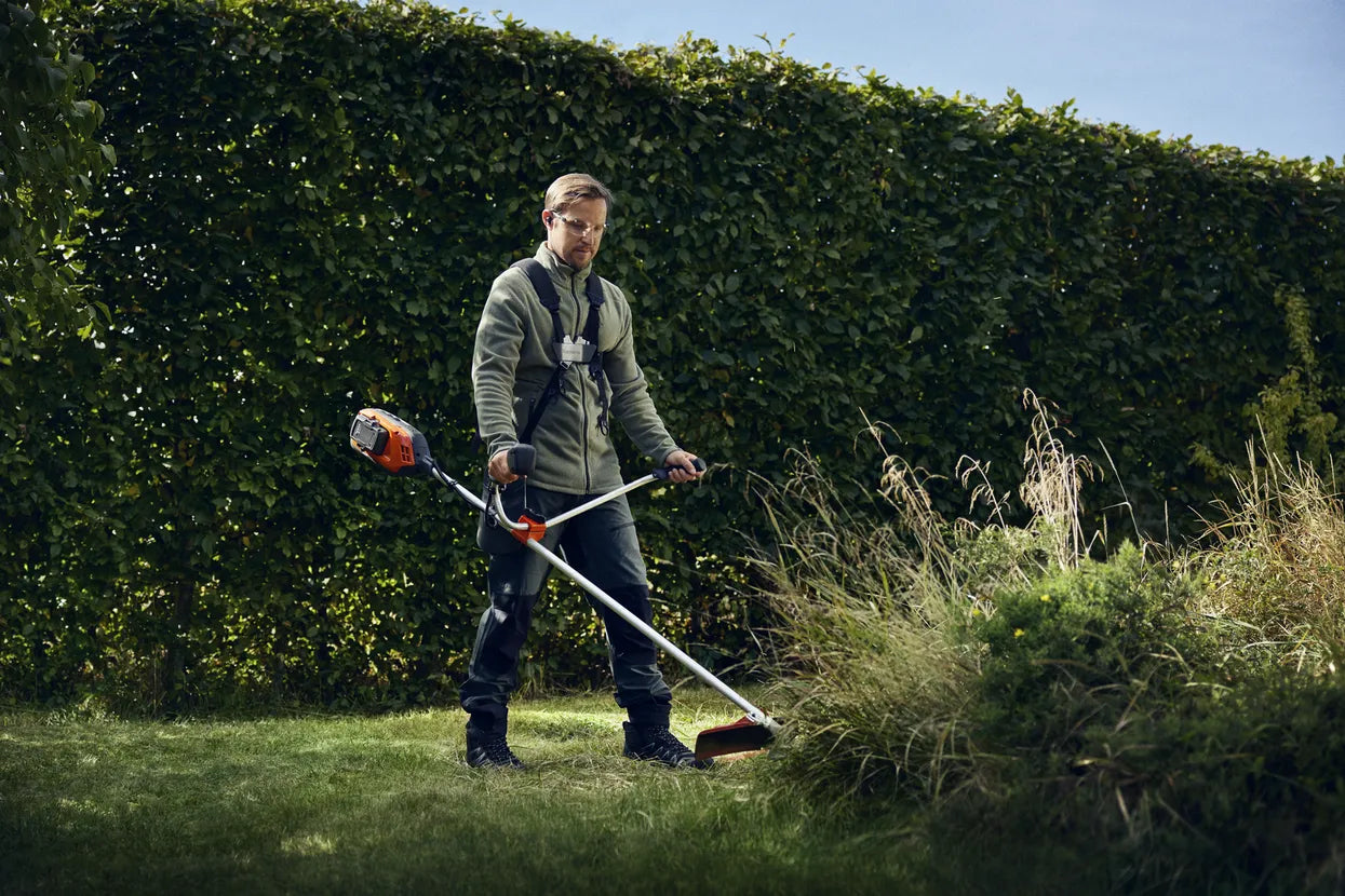 Husqvarna 325iR Batteriröjsåg