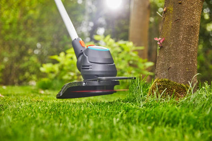 GARDENA ComfortCut 23/18V lifestyle