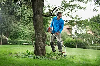 Husqvarna 129C grästrimmer i användning